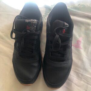 Reebok Classic Leather Black Rubber Sole